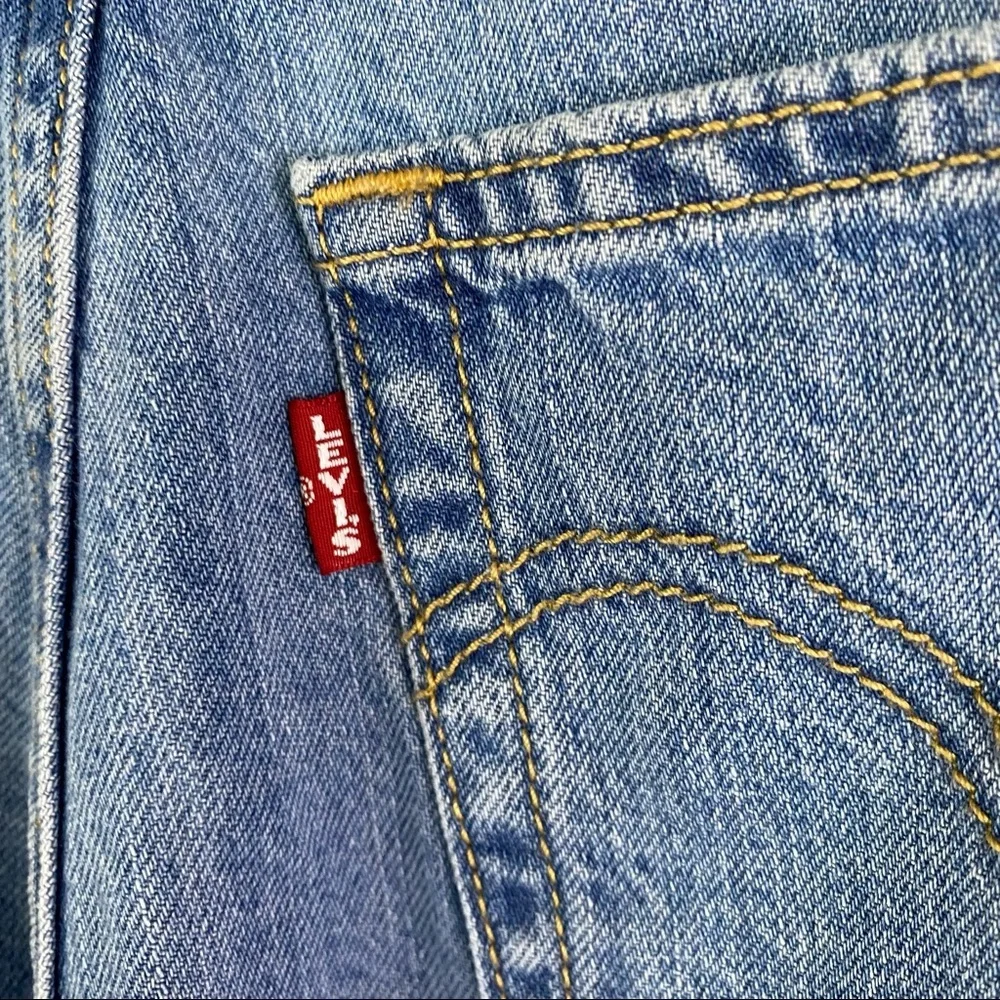 Levi’s New Big E Balloon 80’s Style‎ Jeans size 23